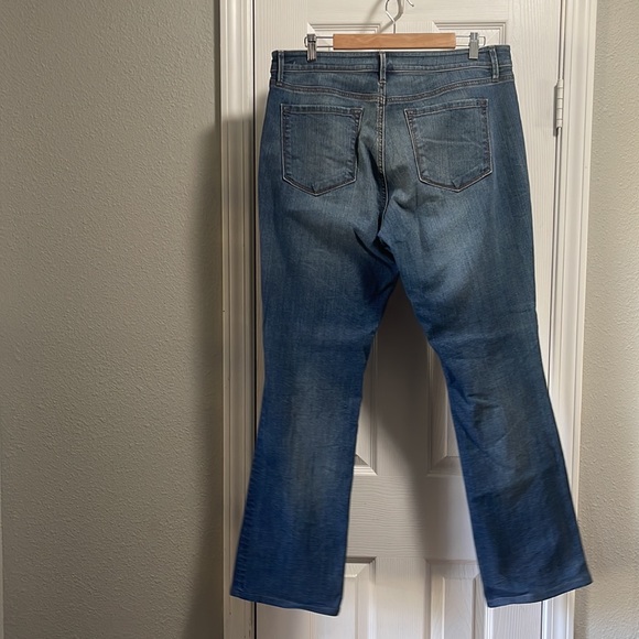 Ann Taylor Loft Jeans - Picture 4 of 10
